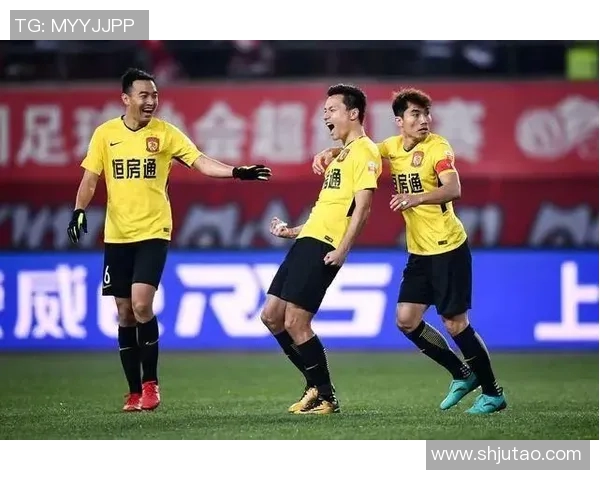 鲁能与富力激战正酣董路解读比赛背后的精彩故事与战术分析